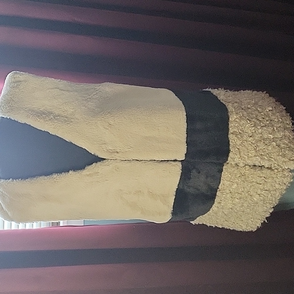 Faux fur Catherine Malandrino cream and  black medium length vest